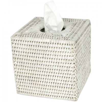 Tissue box för servetter i vit rotting från Baolgi hos Longcoast Living.